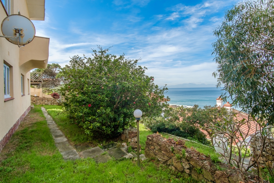 4 Bedroom Property for Sale in St James Western Cape